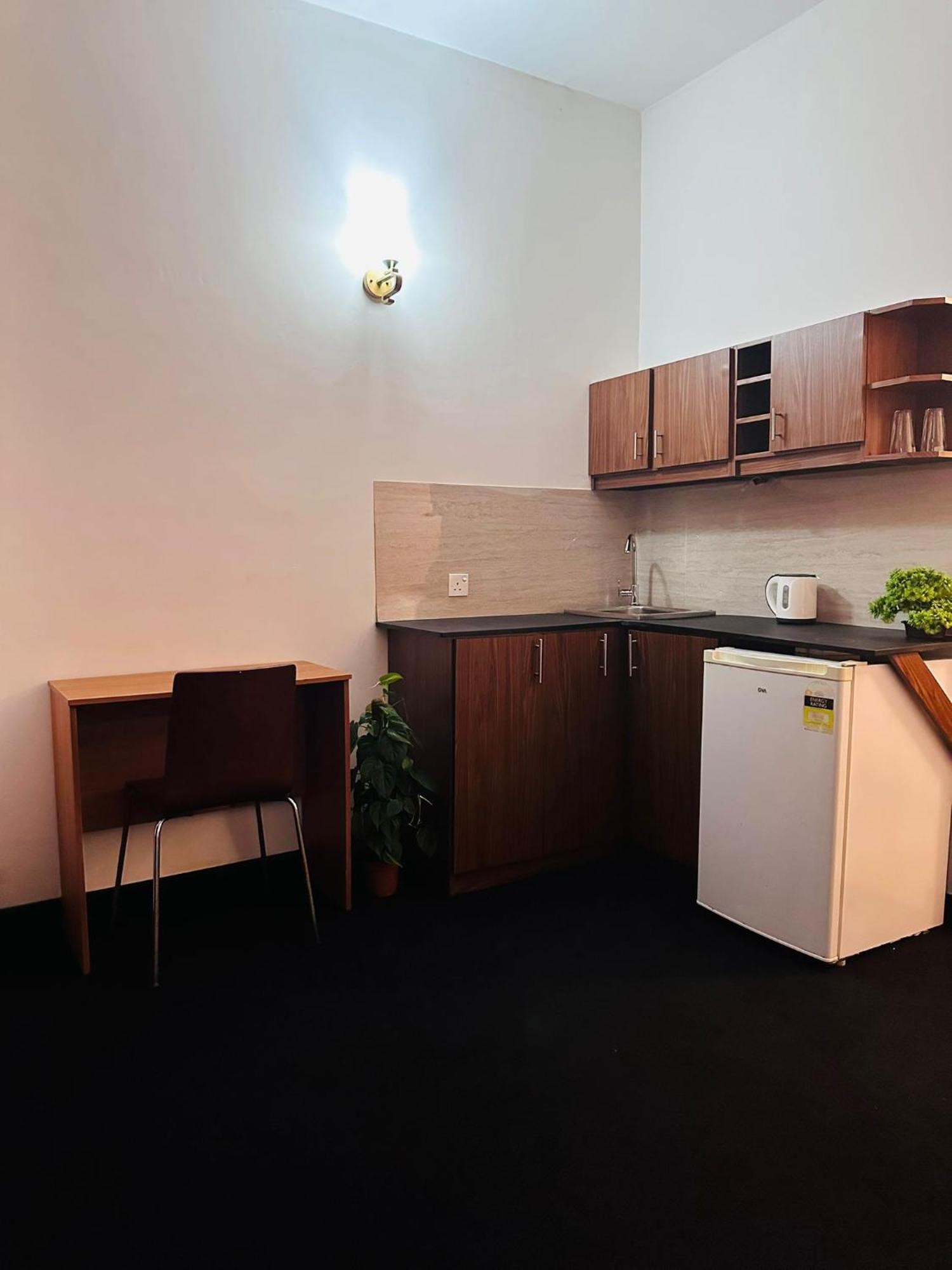 Sera 86 Airport Transit Stay Катунаяка Экстерьер фото