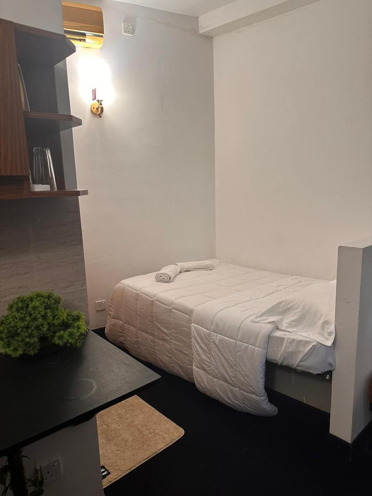 Sera 86 Airport Transit Stay Катунаяка Экстерьер фото